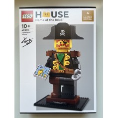 LEGO® 40504 A Minifigure Tribute - podepsána designérem