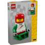 LEGO® 40819 ICONS Zvětšená minifigurka závodního jezdce